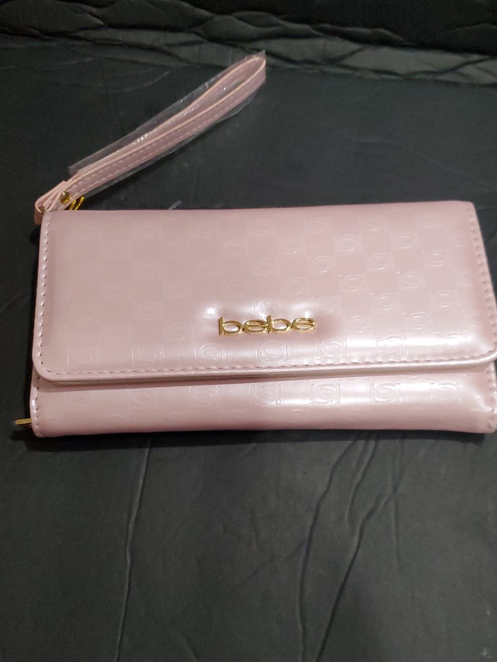 Bebe ravena pink B‎ monogrammed embossed glossy trifold long wallet wristlet new